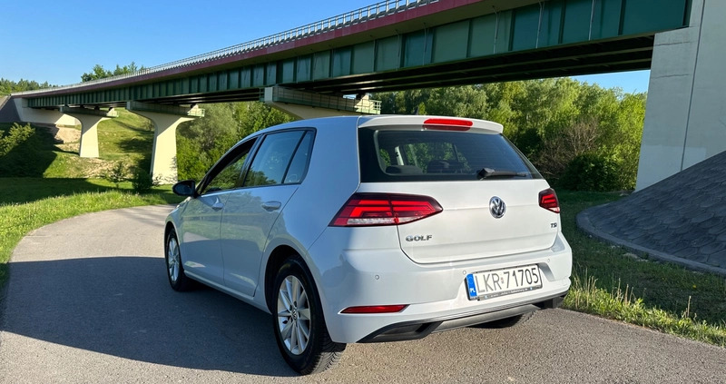 Volkswagen Golf cena 37900 przebieg: 199000, rok produkcji 2017 z Kraśnik małe 379